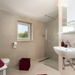 Duga, - Enjoy Istria Πόρετς