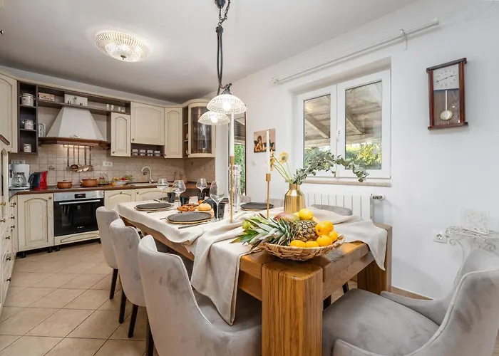 Duga, - Enjoy Istria * Poreč